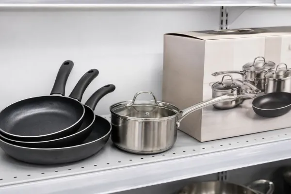 Cookware Sets for Retail Shelves